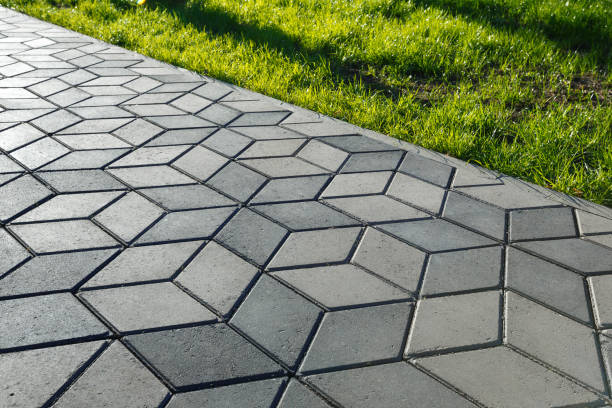  Mukwonago, WI Driveway Pavers Pros